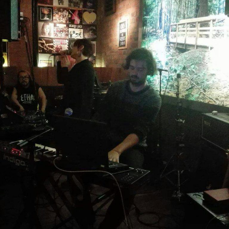 Harmaline - Live @ 4DameLane Harmaline - Live @ 4DameLane